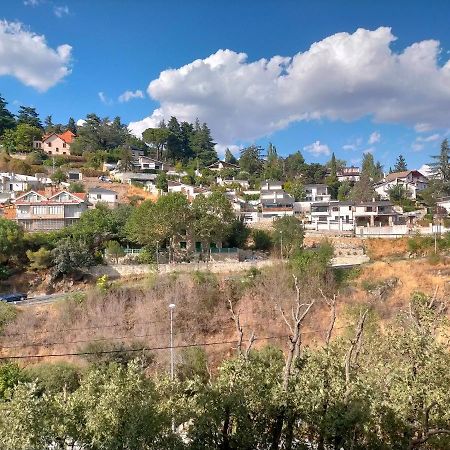 Apartamento Rural Miraflores de la Sierra Bagian luar foto